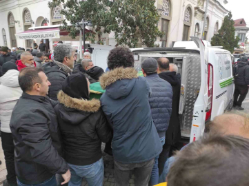 Burhaniye’ de çukura düşerek yaşamını yitiren genç iş insanı toprağa verildi