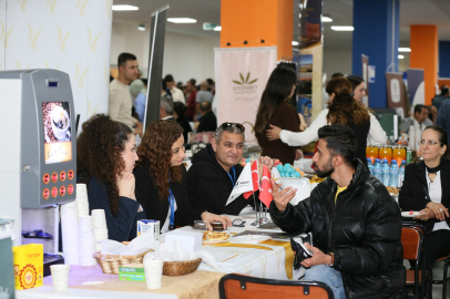 ALKÜ’de Kariyer Zirvesi 7'nci İstihdam Fuarı başladı