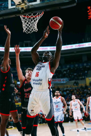 Bahçeşehir Koleji finalde