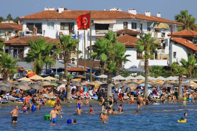 Tourism gets a 9-day holiday boost