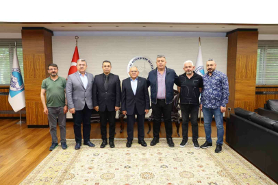 Başkan Büyükkılıç’a ziyaretçi akını