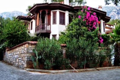 The population of the Quiet Town, which has 6,000 residents, has risen to 80,000