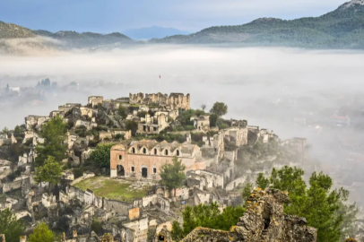 'A 5,000-Year-Old Ghost Village in a Tourism Paradise'