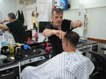 Haftada bir gün tatil yapacak berber: "32 yıldır düzgün bir tatilimiz olmadı"