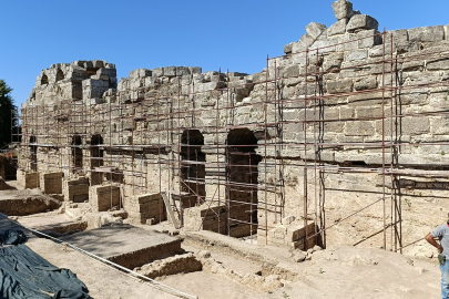 Antalya'da mitolojik ilham perisi 'Kalliope' heyecanı