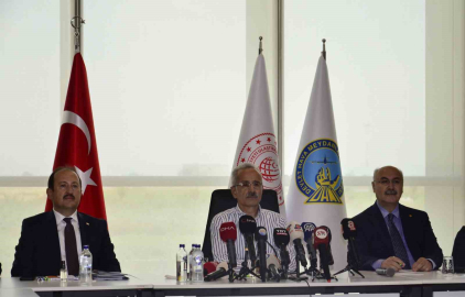 Bakan Uraloğlu: "(Instagram) Asla bir yasaklı zihniyet içerisinde değiliz, bir an önce çözelim istiyoruz"