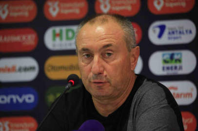 Stanimir Stoilov: "İlk maç sıkıntılarımızı görmek adına fırsat oldu"