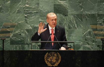 Cumhurbaşkanı Erdoğan: "Siyasi ikbali için tüm bölgeyi savaşa sürükleyen katliam şebekesini durdurmak için daha neyi bekliyorsunuz?"