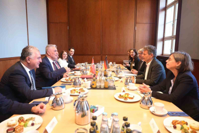 Bakan Bolat: "Almanya ile iş birliğini çeşitlendirmek, iki taraf için de önemli kazanımlar sunmaya devam edecek"