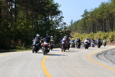 Vali Aslan, motosiklet tutkunlarıyla buluştu 