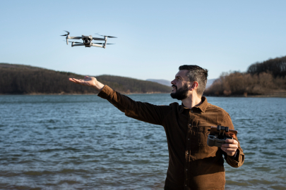 Drone Tehlikesi: Van’a İnemeyen Uçak Diyarbakır’a Yönlendirildi