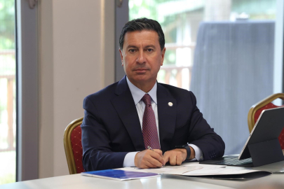 Başkan Aras: "Ekonomik Kriz İnsanları Eve Kapatıyor"