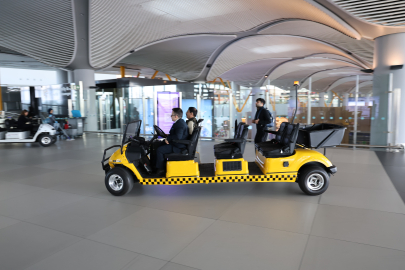 İstanbul Havalimanı'nda Terminal İçi Taksi "Buggy" Görevde