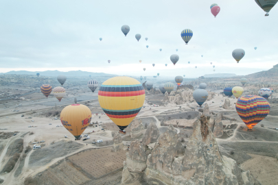 Yeni Yılın İlk Işığı Kapadokya Semalarında