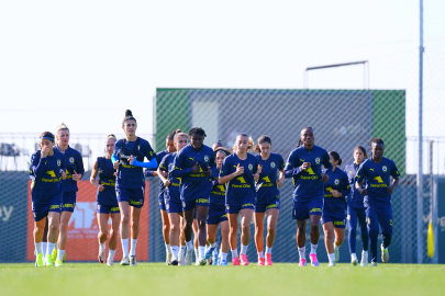 Fenerbahçe Kadın Futbol Takımı Megasaray’da Kampa Başladı