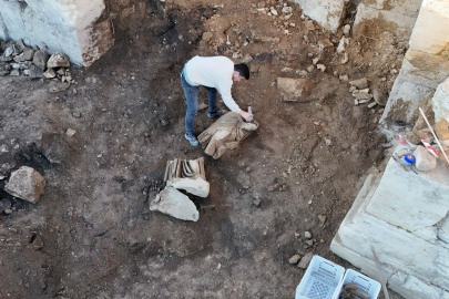 Perge’de Beş Yeni Heykel Keşfedildi
