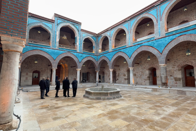 Gök Medrese’ye Tarihi Havuz Dokunuşu