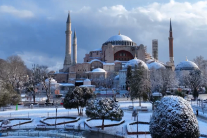 İstanbul’da Tarihi Yarımada Karla Örtüldü