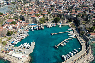 Antalya’da 174 Turistik Tesisin Ruhsatı Askıya Alındı