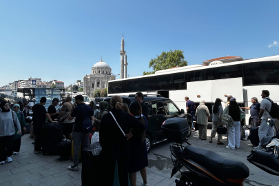 İstanbul’daki İranlılar Ülkelerine Karayoluyla Dönüyor