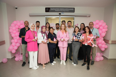 Antalya’da “Meme Kanseri” farkındalık etkinliği düzenlendi