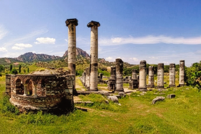 Salihli'de Turizm Atağı: Paranın Doğduğu Kentte Stratejik Buluşma