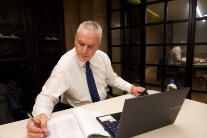 TÜRSAB’TA EŞİTSİZLİK TARTIŞMASI: M. NEZİH HACIALIOĞLU, DUYURUYU ELEŞTİRDİ