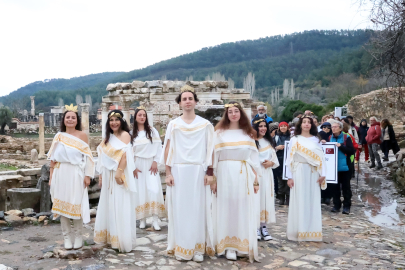 Muğla, Stratonikeia’da İlk Zeytin Hasat Festivali Düzenlendi