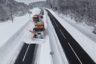 Bolu Dağı, Kar Kaplanları D-100’ü Ulaşıma Açık Tuttu