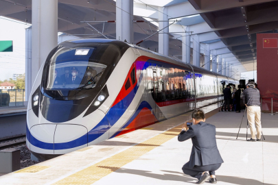 Dünyanın en uzun tren yolculuğu 21 gün sürüyor