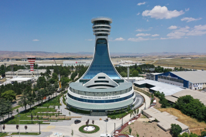 Esenboğa Havalimanı’nda 3. pist ve yeni kule açılıyor