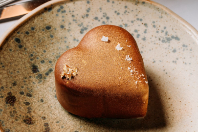 URLA SAHNE’DE SEVGİLİLER GÜNÜ’NE ÖZEL ROMANTİK PROGRAM SUNUYOR