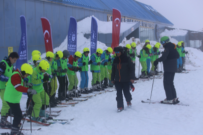 Bursa, 1000 Çocuk Kayak Projesi Devam Ediyor