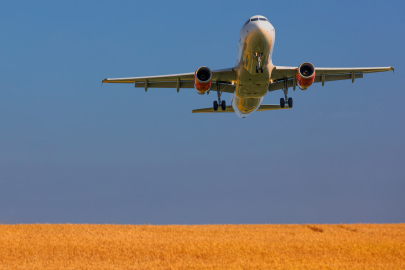 Şam ile Kamışlı arasında ilk sivil uçuş yapıldı