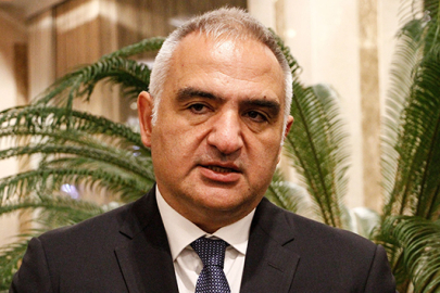 Bakan Ersoy tur operatörleriyle bir araya geldi