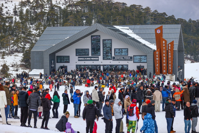 Denizli kayak merkezi 150 bin ziyaretçiyi ağırladı