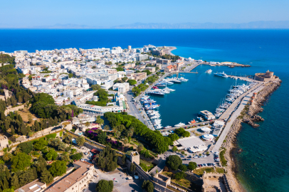 Rodos’ta turizm krizi: Rezervasyonlar iptal, esnaf zor durumda