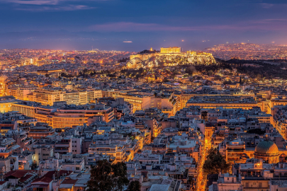 Atina Turizm Yoğunluğuna Karşı Yeni Kısıtlamalar Hazırlıyor