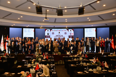 Antalya’da sağlık zirvesine 100’den fazla ülkeden katılım