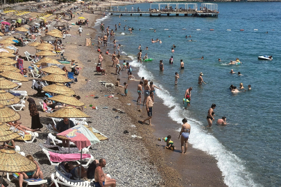 Bodrum Plajlarında Bayramın İlk Gününde Büyük Kalabalık
