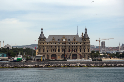 İstanbul'un simgelerinden Haydarpaşa Garı yeni yüzüne kavuştu