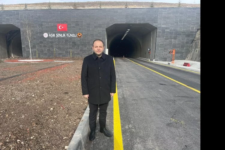 Ardahan Milletvekili Koç, bir tüpü faaliyete giren Aşık Şenlik Tüneli'nde incelemede bulundu