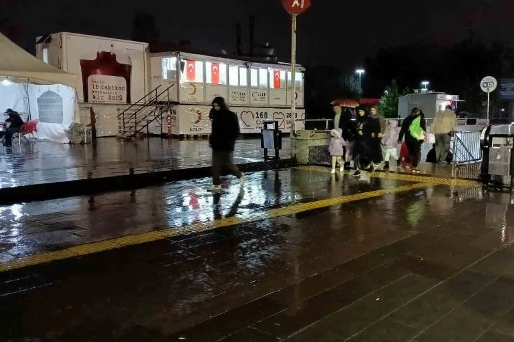 Ankara’da sağanak yağış başladı