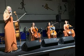 Gelibolu’da Cello Paradiso grubu performansıyla büyüledi