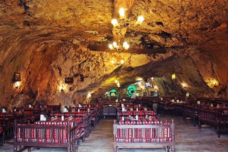 Gaziantep ve Şanlıurfa'daki tarihi mağaralar turizme katkı sağlıyor