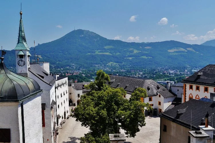 Salzburg’un Tarihi Dokusu: Müzik ve Mimari Arasında Bir Uyum