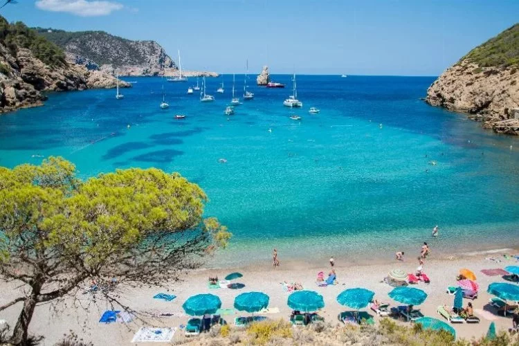 The alcohol ban in Spain's most famous tourist destination